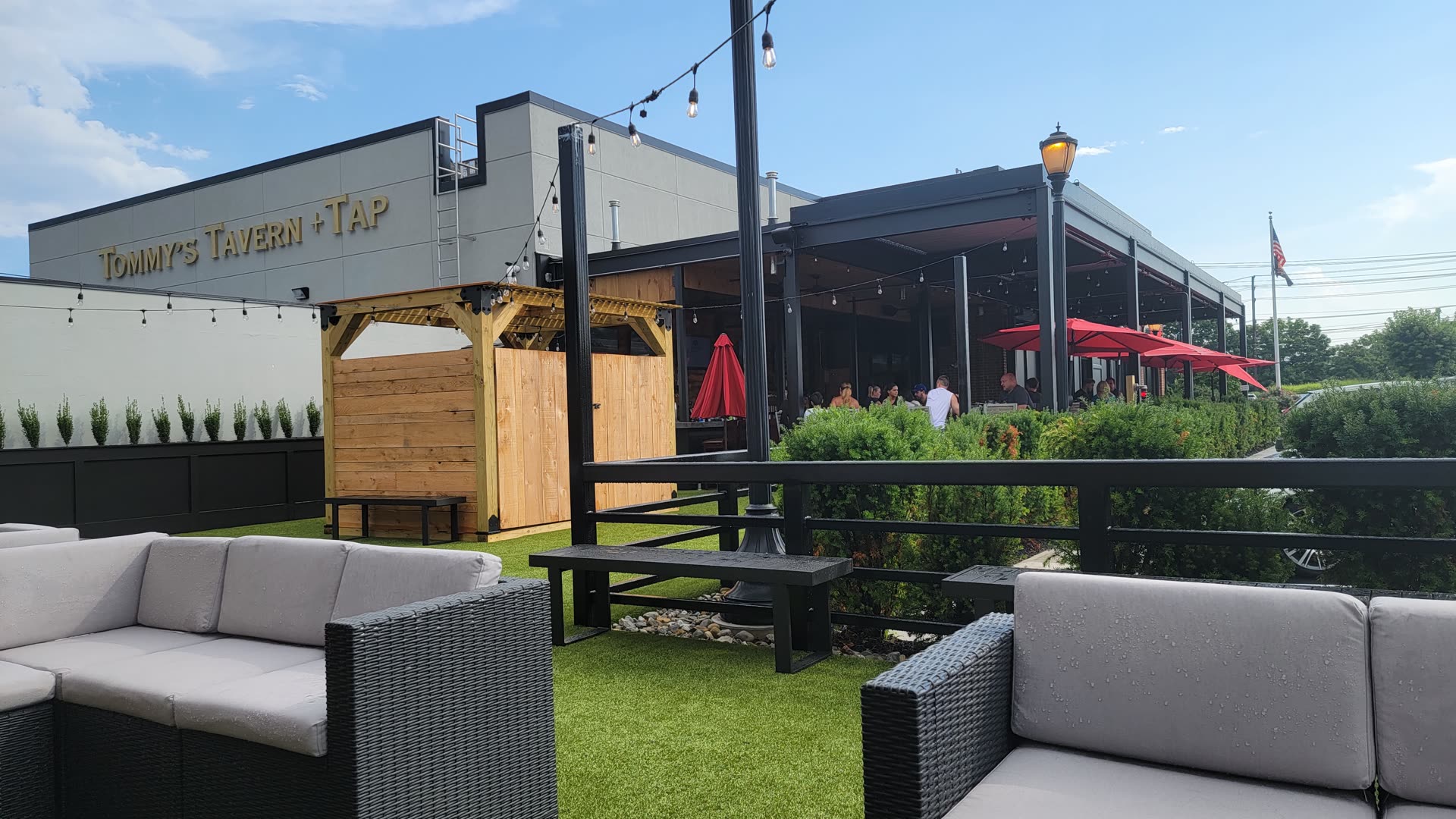 Tommy's Tavern + Tap Clifton NJ — Motorized Louvered Roof detail