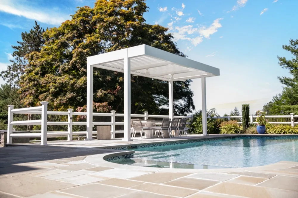 Modern flat-roof pergola — Alpine NJ estate