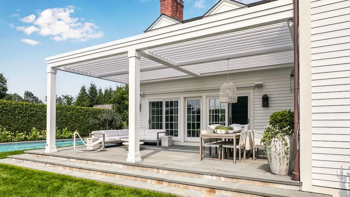 Transitional style louvered pergola