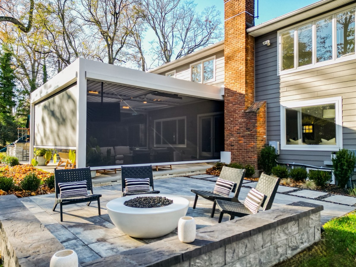 Modern wall-mounted louvered roof — Roslyn, NY