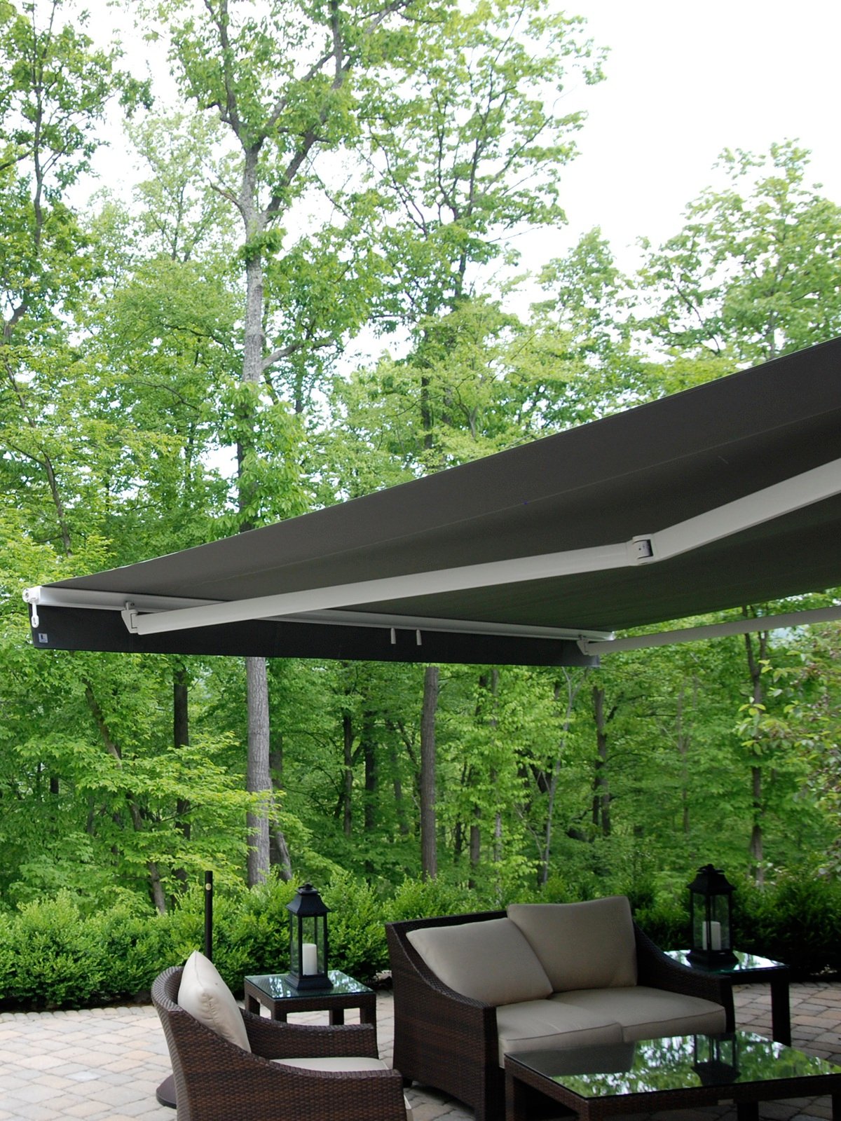 Madera Giant Large Projection Awning3